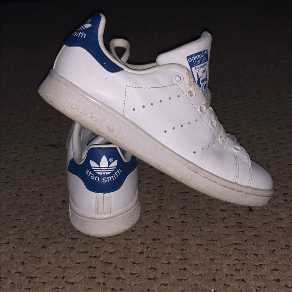 Stan Smith Adidas like new size 4 smoke free home
